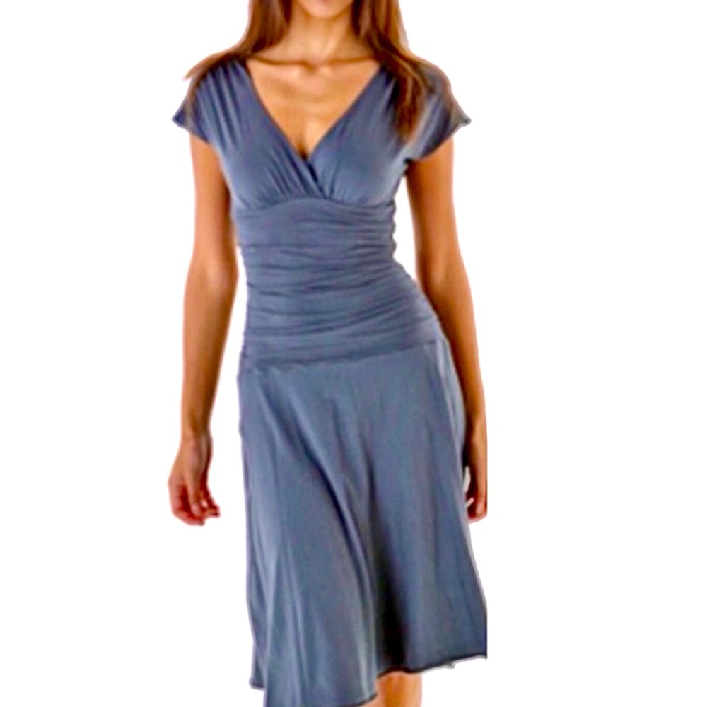 #D4 Velvet by graham & spencer Fit & Flare Ruched Midi Dress Sz M - Picture 2 of 11